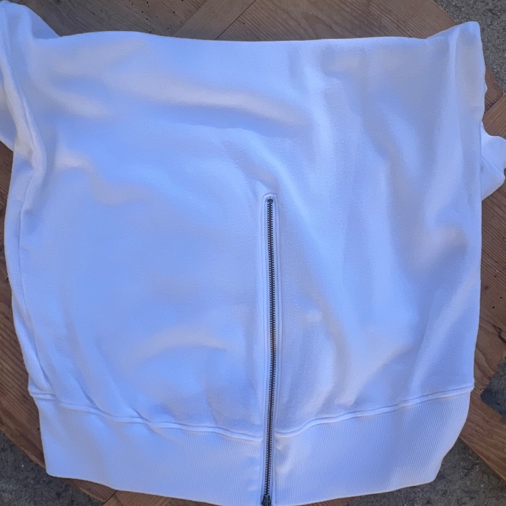 Pam and Gela -Cold Shoulders Cut Out Short Sleeve Sweat Shirt /Tee- White - Picture 9 of 13